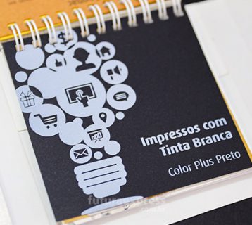 impressão com tinta branca